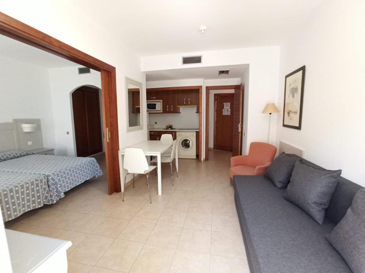 Jardines De Isla Canela, Segunda Planta Bagian luar foto
